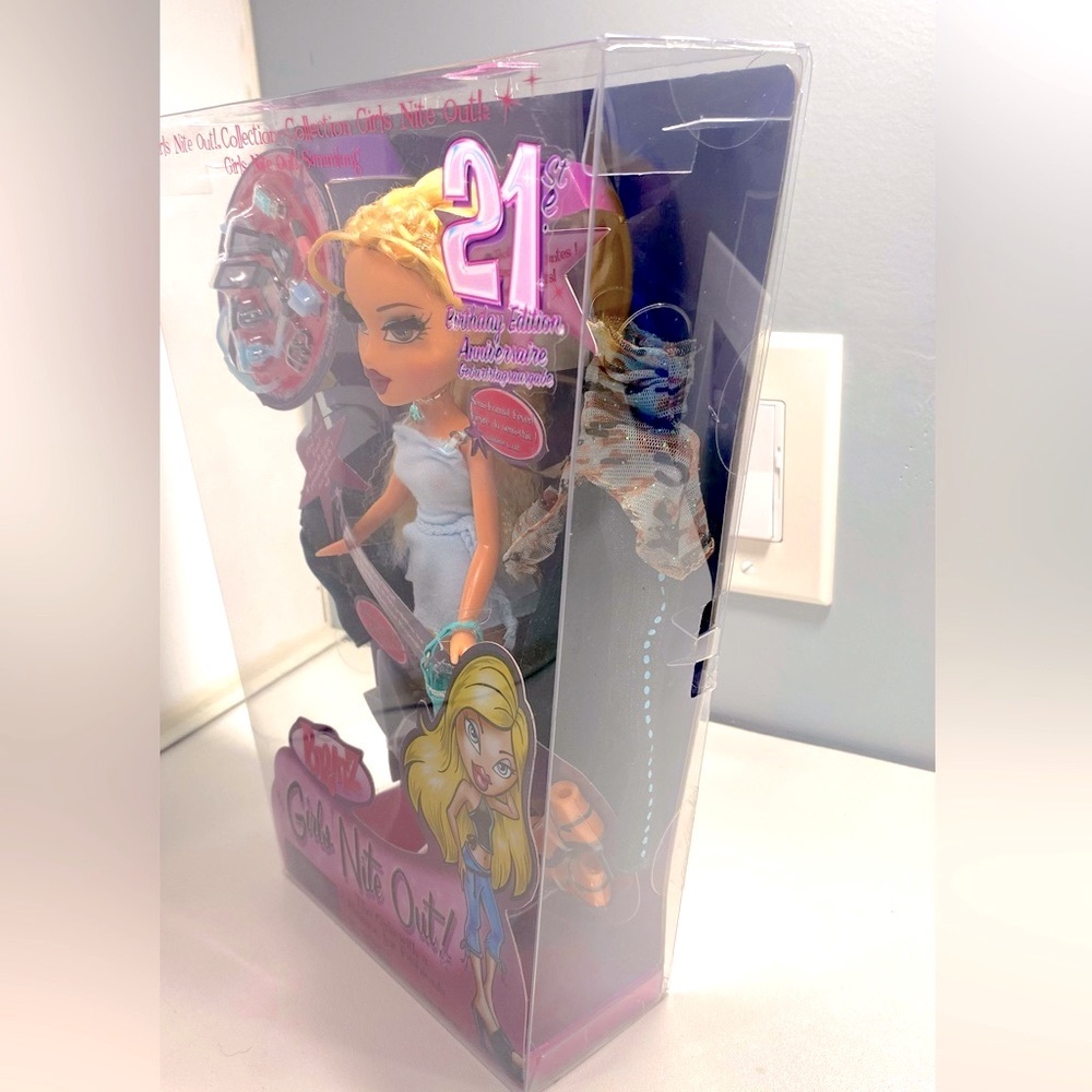 Bratz doll cloe girls nite out - Picture 4 of 4